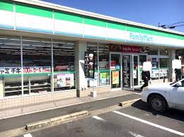 コンビニ　ファミリーマート甲西三雲店（コンビニ）まで218m