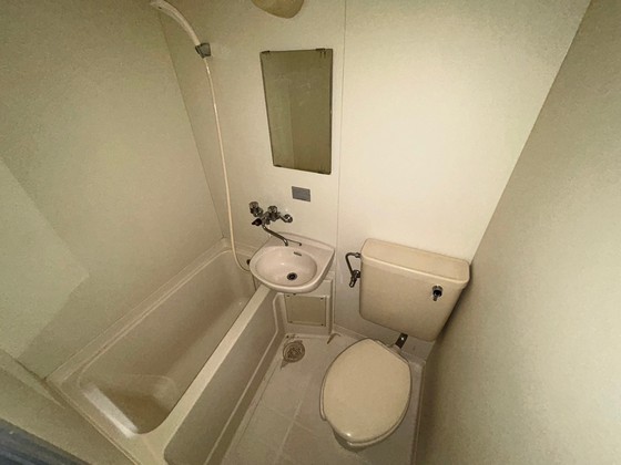 トイレ　※別部屋の写真です