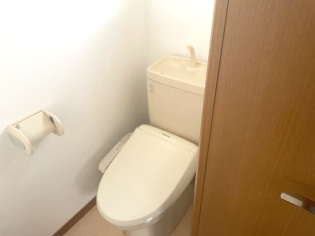 トイレ　※写真は別室です