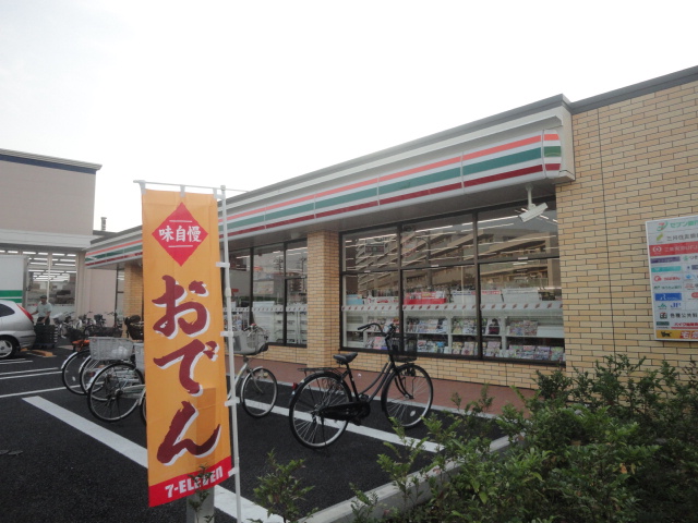 コンビニ　セブンイレブン 足立西新井6丁目店（コンビニ）まで500m
