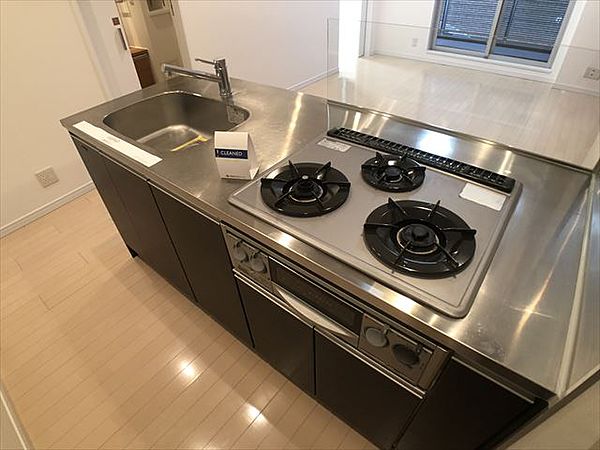 キッチン　※別部屋の参考写真です。
