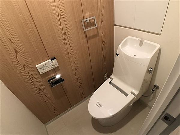 トイレ　※別部屋の参考写真です。