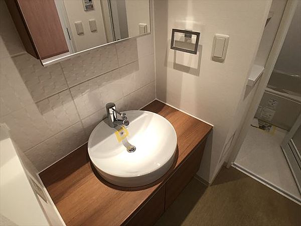 洗面設備　※別部屋の参考写真です。