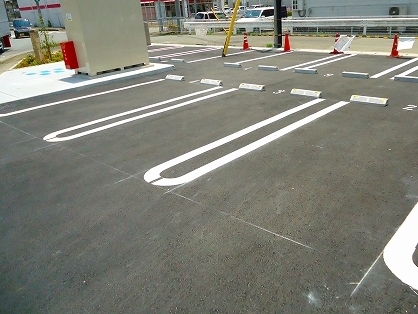 駐車場　駐車場