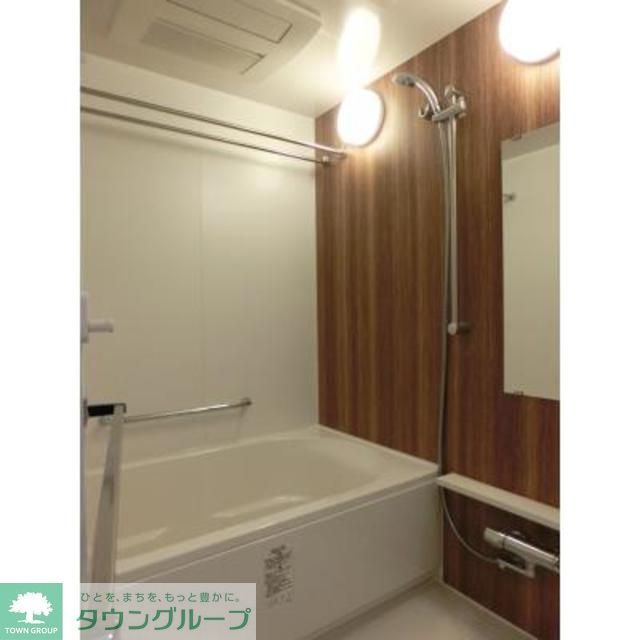 バス・シャワールーム　※写真は同タイプ住戸です。