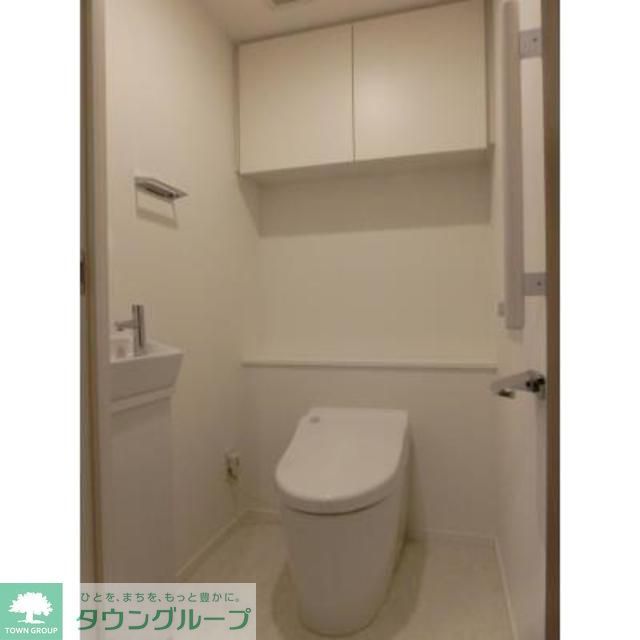 トイレ　※写真は同タイプ住戸です。
