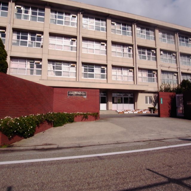 中学校　西宮市立深津中学校（中学校）まで1903m