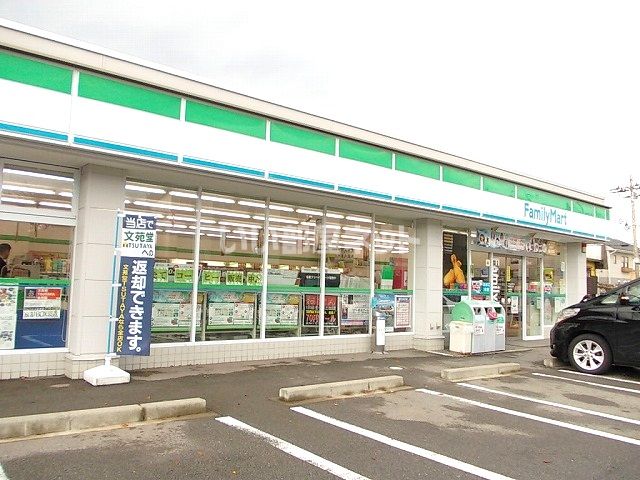 コンビニ　ファミリーマート内灘鶴ケ丘店（コンビニ）まで1207m