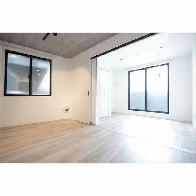 セキュリティ　内装