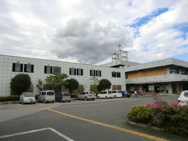 役所　吉川市役所（役所）まで600m