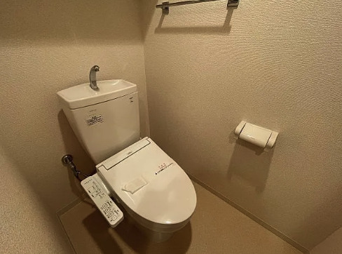 トイレ　※別部屋の参考写真です。