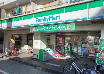 コンビニ　ファミリーマート 北品川店（コンビニ）まで98m