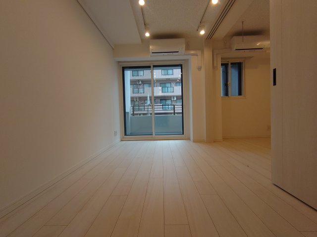 居室・リビング　共用防音ホールあり♪