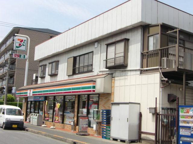 コンビニ　セブンイレブン市川本塩店（コンビニ）まで631m