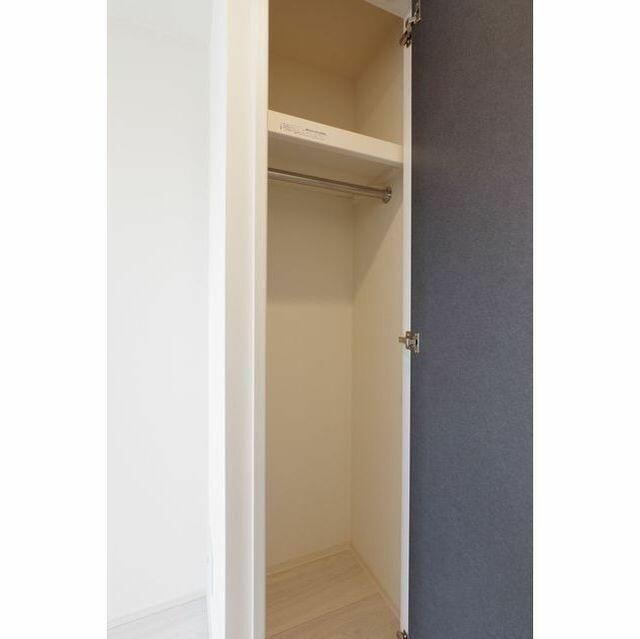 収納　写真は同タイプ住居です。