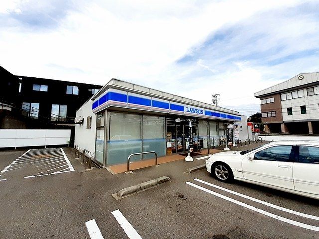 コンビニ　ローソン加賀作見店（コンビニ）まで1600m