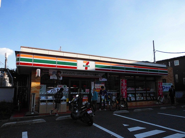 コンビニ　セブンイレブン 世田谷経堂すずらん通り店（コンビニ）まで285m