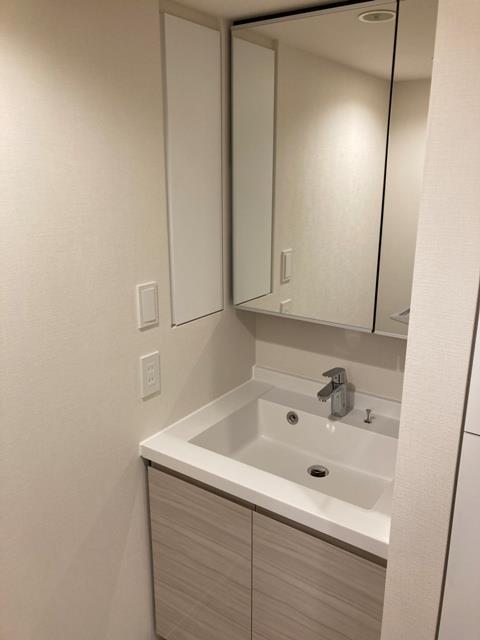 洗面設備　※写真は同タイプ住戸です。