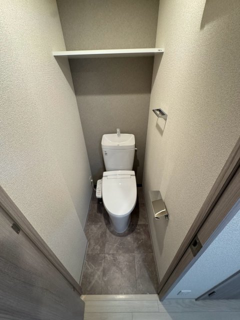 ファーストフィオーレ川西プリモのトイレ写真