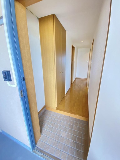 玄関　同物件別室のイメージ写真