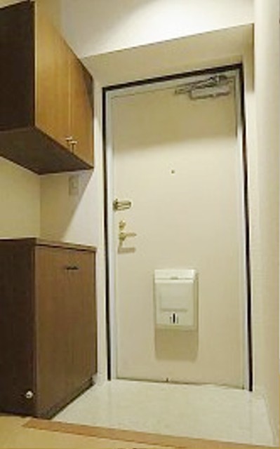 玄関　別部屋同仕様タイプ