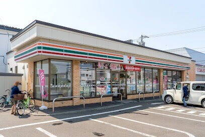 コンビニ　セブンイレブン札幌北41条東9丁目店（コンビニ）まで189m