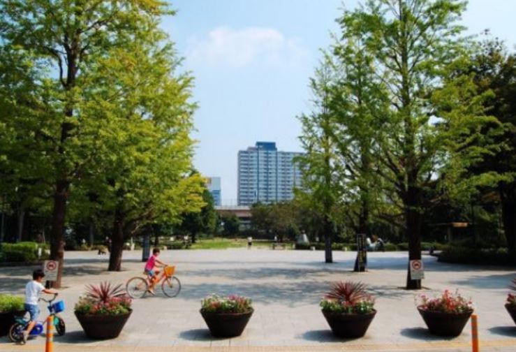 公園　浜町公園（公園）まで483m