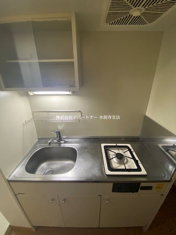 キッチン　キッチンにはガスコンロが付いています。※イメージ