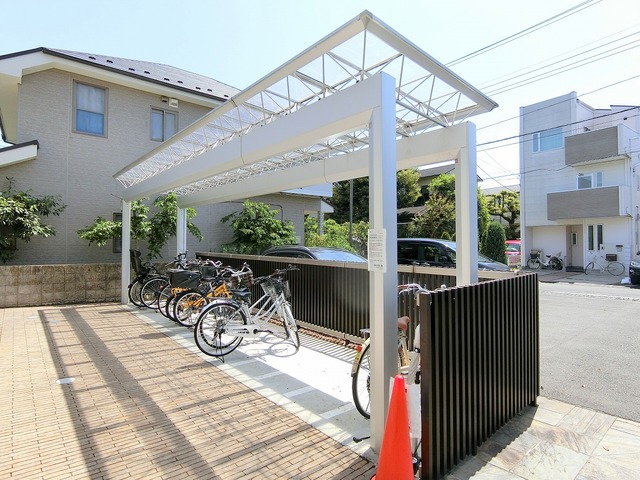 その他共有部分　★屋根付き駐輪スペース★
