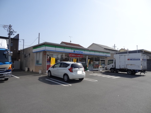 コンビニ　ファミリーマート 掛川成滝店（コンビニ）まで246m