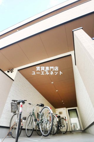 建物外観　シンプルで洗練されたデザインが毎日の暮らしに心地よさをプラス