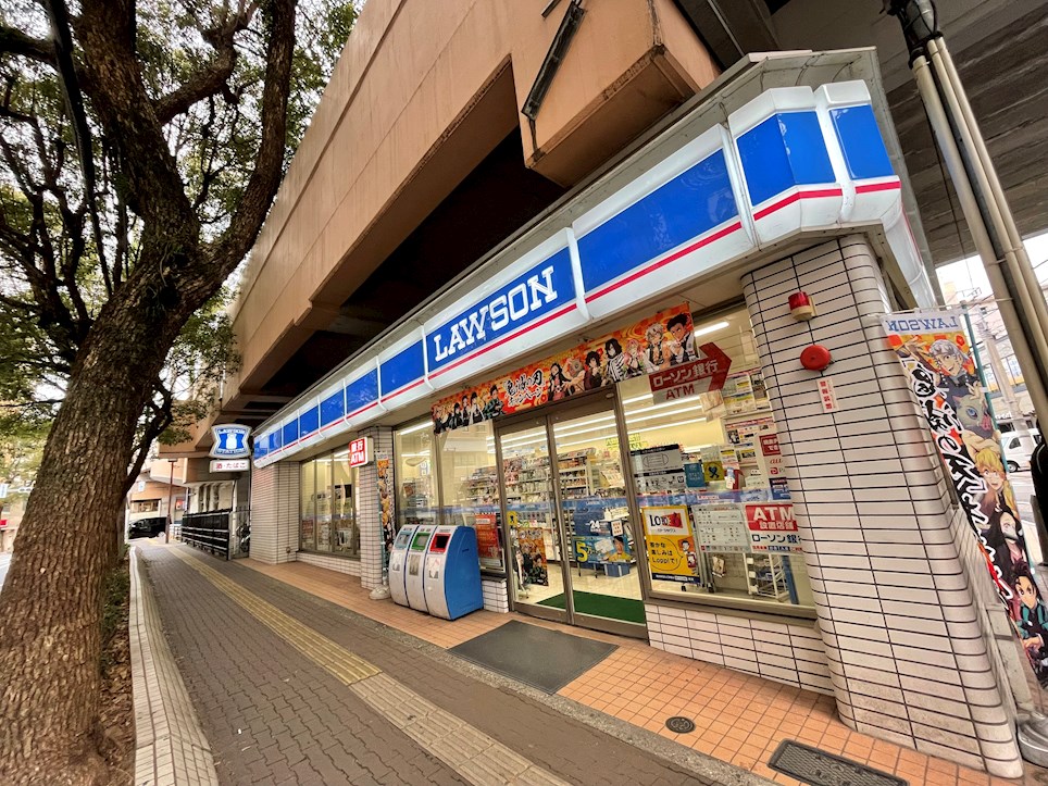 コンビニ　ローソン 高宮駅南店（コンビニ）まで392m