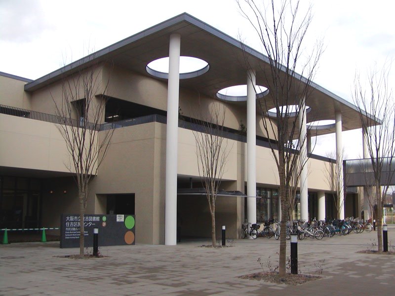 図書館　住吉図書館（図書館）まで620m
