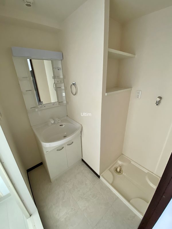 洗面設備　※他の部屋の写真です