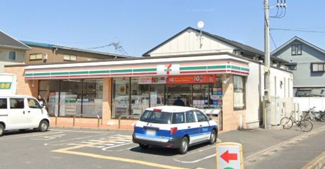 コンビニ　セブンイレブン川口戸塚東4丁目店（コンビニ）まで534m