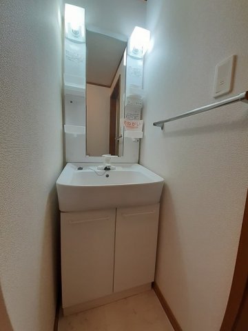 洗面設備　使いやすい洗面所です