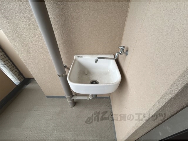バルコニー　水栓