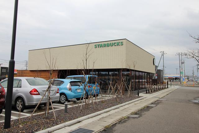 飲食店　スターバックスコーヒー新潟中野山店（飲食店）まで1071m