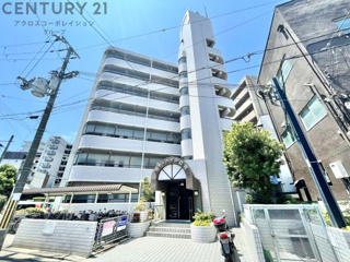 建物外観　エレベーター付きで重い荷物を運ぶのにも便利♪