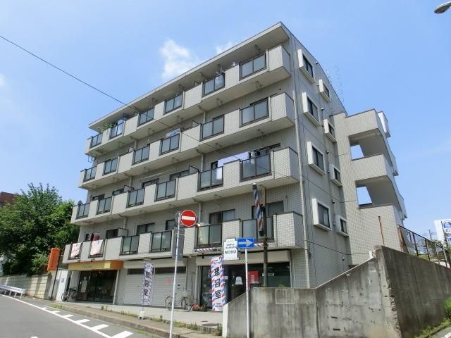 建物外観　駅徒歩1分