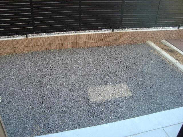 バルコニー　専用庭