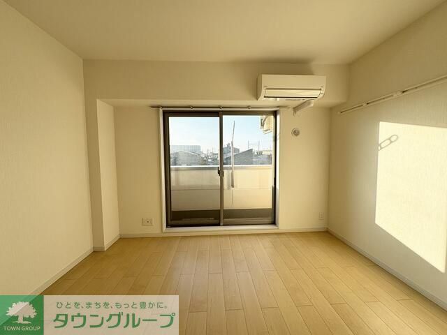 居室・リビング　※別部屋参考写真