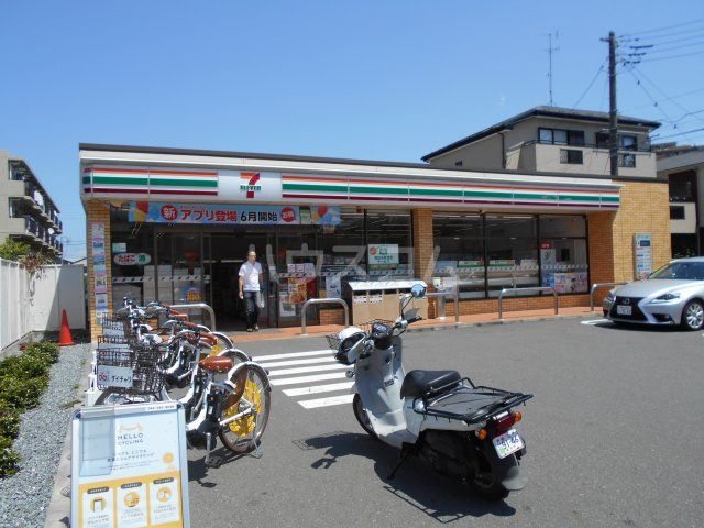 コンビニ　セブン-イレブン横浜岡津町店（コンビニ）まで644m