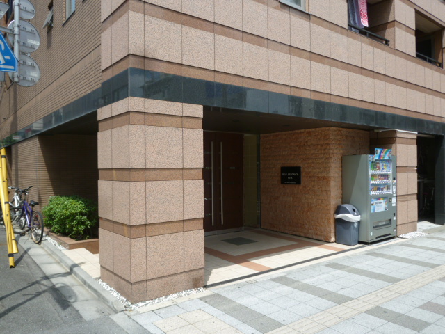 エントランス　建物の内部です