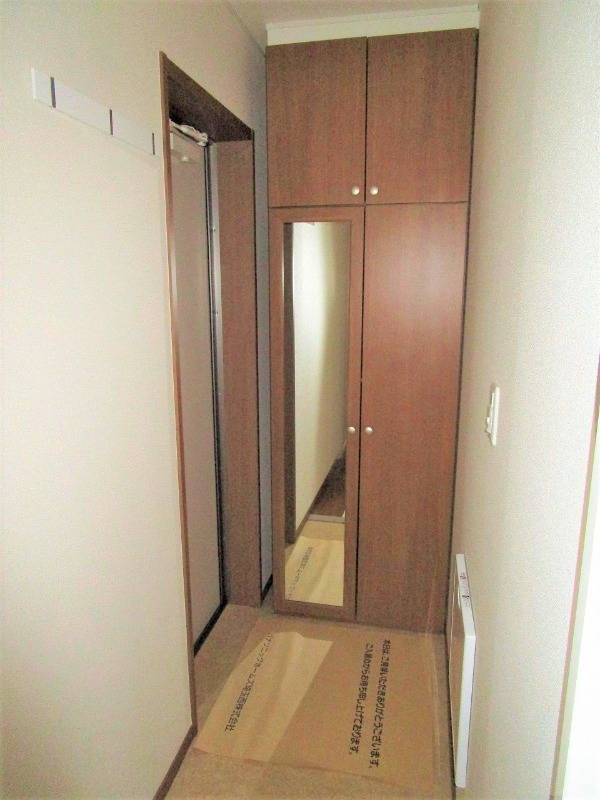 メゾンけやき台の玄関写真
