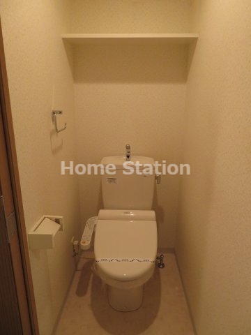 ＪＲ大阪環状線 野田駅 徒歩8分 10階建 築16年のトイレ写真