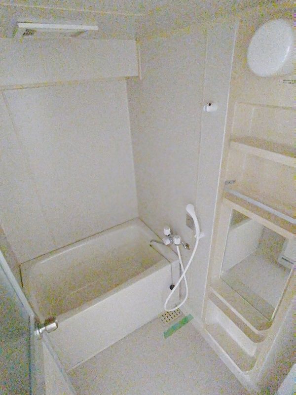 山陽電鉄本線 東垂水駅 徒歩16分 3階建 築38年の風呂写真