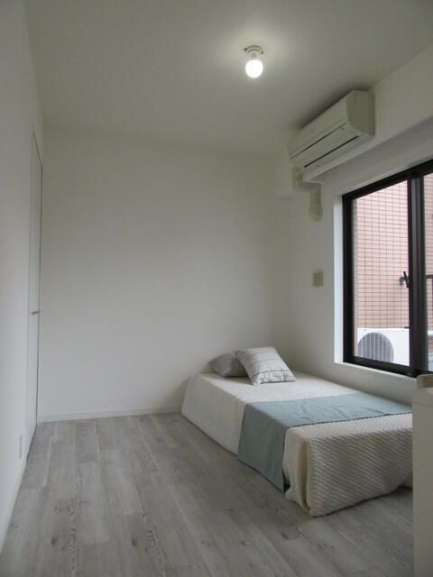 その他部屋・スペース　■エアコン■２面採光■24時間換気システム■ダウンライト