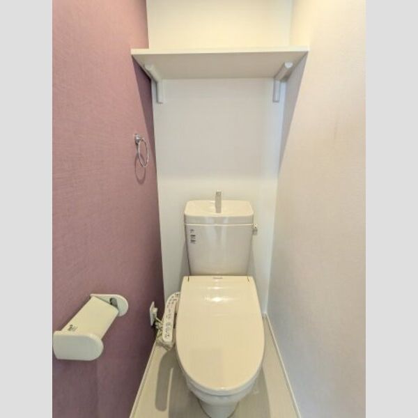 トイレ　落ち着いたトイレです