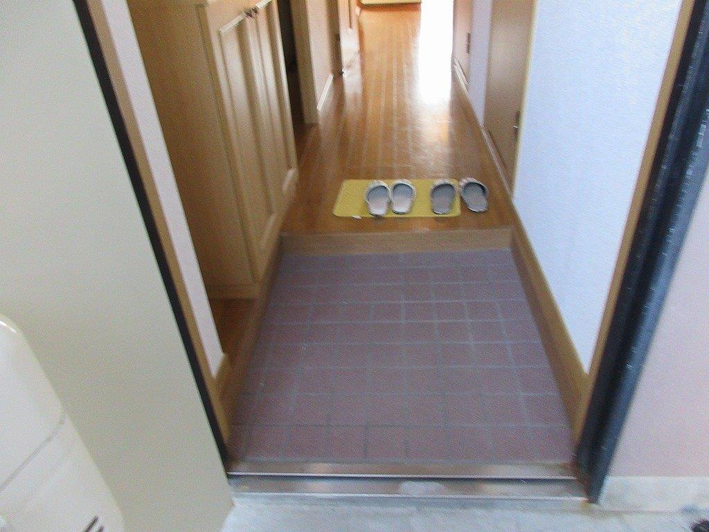 玄関　※別部屋写真